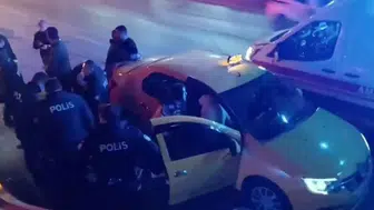 Bursa’da eğlence mekanı önünde silahlı çatışma! 1'i ağır 2 yaralı