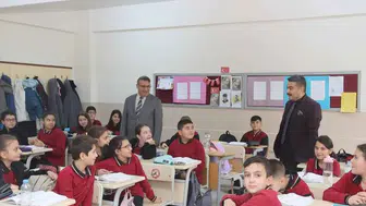 Toki İlkokulunda sınıf ziyareti