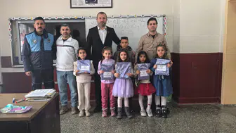 Çepni Belediye Başkanı’ndan Öğrencilere Karne Hediyesi