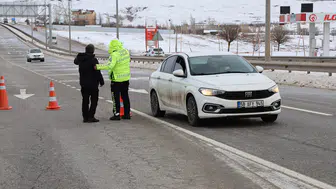Sivas-Kayseri Yolu Fırtına Nedeniyle Kapandı: Son Durum