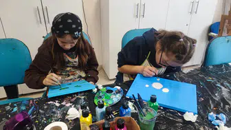 Gençlere Ücretsiz Sanat Eğitimi: Atölyeler Dolup Taşıyor