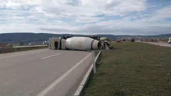 Kütahya'da beton mikserleri birbirine girdi! Ortalık savaş alanına döndü