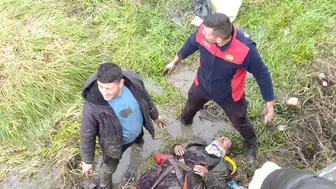 Dere Yatağına Uçan Sürücü İtfaiye Tarafından Kurtarıldı