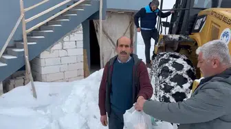 21 Kilometrelik Kar Engeli Aşıldı: İlaçlar Hastaya Ulaştırıldı