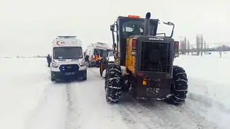 Gemerek’te Yolda Kalan Ambulansa Özel İdare Desteği