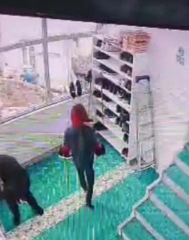 Cami Girişinde Yığıldı: Yaşlı Adam Namaz Öncesi Kalp Krizi Geçirdi