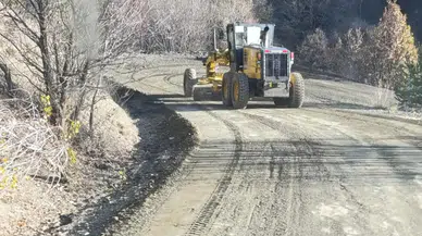 Kavşut'a Yeni Basketbol Sahası ve Yol Düzenlemesi