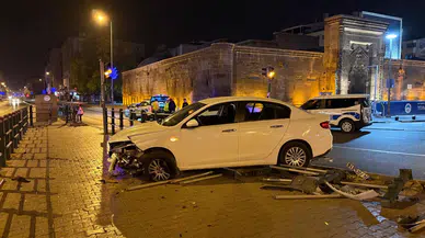 Seyir Halinde Uyuyan Sürücü Kazası: Yaya Yoluna Girdi