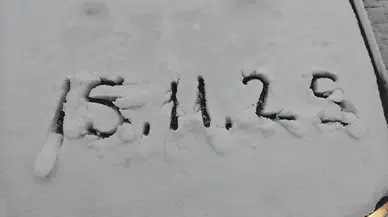 Yağmur Kara Dönüştü: Yüksek Kesimler Beyaza Büründü!