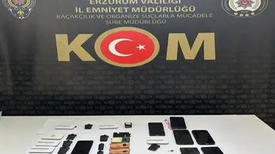 Sınava düzenekle girmeye çalışan 5 şüpheli yakalandı