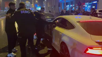 Silah Gösterme Tartışması Büyüdü: Silah ve Biber Gazlı Müdahale