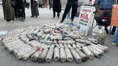 Sigara İzmaritleri Kentin En İşlek Caddesinde Sergilendi