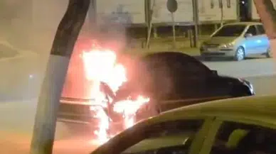 Malatya'da Hareket Halindeki BMW'de Patlama ve Yangın