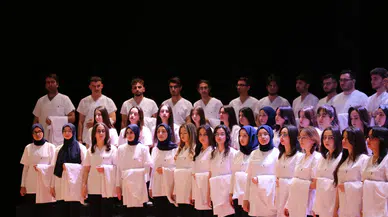 Geleceğin Diş Hekimleri Beyaz Önlükleriyle Mesleğe İlk Adımı Attı