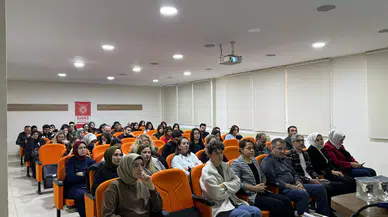 Akademisyenlere Dijital Kimlik ve Sunum Tasarımı Eğitimi