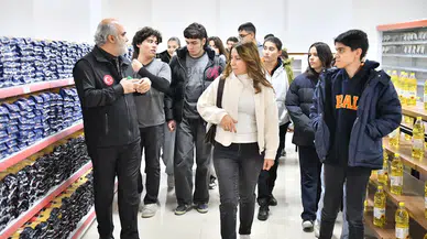 İyilik Elçileri: Gençler Dayanışma Ruhunu Öğreniyor!