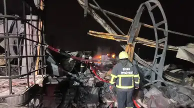 Sivas Ekipleri Kırıkkale Kimya Fabrikası Yangınına Destek Verdi