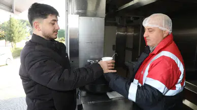 Öğrencilerin İçini Isıtan Hizmet: Sıcak Çorba İkramı Başladı