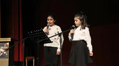 Sivaslı Şair Yavuz Bülent Bakiler Şiir ve Türkülerle Anıldı