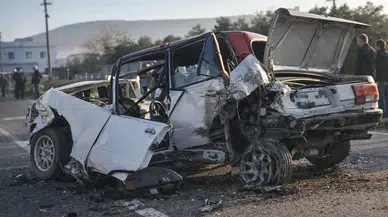 Muğla Milas’ta Tofaş Araç Panelvan Tarafından Ezildi: 1 Yaralı
