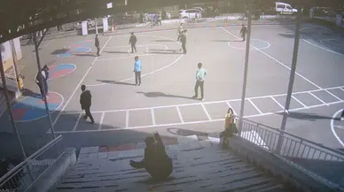 Hayat Kurtaran Heimlich: Beden Eğitimi Öğretmeni Kahraman Oldu!