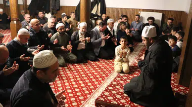 Cuma Gecesi Manevi Buluşması