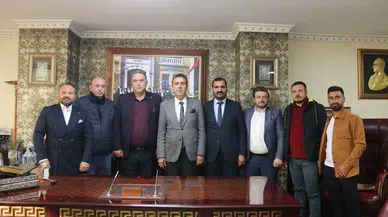 Seçimler Öncesi Adaylar Temaslarını Sürdürüyor