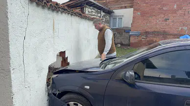 Husumet Dehşeti: Park Halindeki Aracı Paramparça Ettiler!