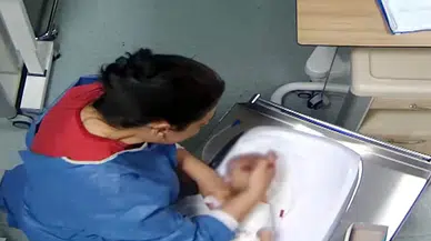 Güvenlik Kameraları Ortaya Çıkardı: Yenidoğana Vahşet