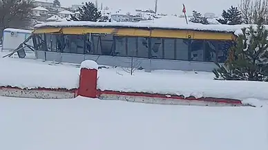 Sivas’ta Kar Felaketi: Düğün Salonunda Çatı Çökmesi Kamerada