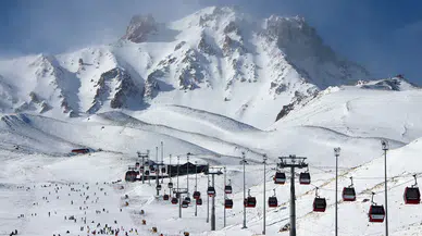 Dünya Listesindeki Tek Türk Kayak Merkezi Erciyes'e Akın