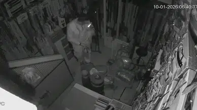 Güvenlik Kamerası Kaydetti: Pişkin Hırsız Pes Dedirtti!