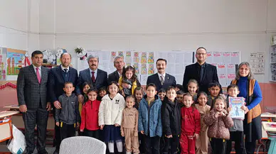 Gemerek’te Yarıyıl Tatili Heyecanı: Öğrenciler Karnelerini Aldı