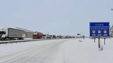 Sivas’ta Karla Mücadele: Mahsur Kalan Yolculara Sıcak Destek