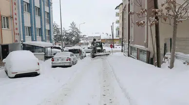 Sivas’ta Dün Akşam Yağan Kar Hayatı Olumsuz Etkiledi