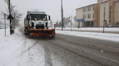 "Kar Yağar, Biz Durmayız": Sivas Belediyesi'nden Yoğun Mesai