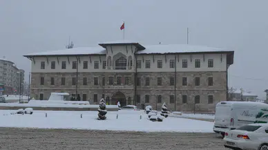 Sivas Beyaza Büründü: Tarihi Meydan’da Kartpostallık Görüntüler