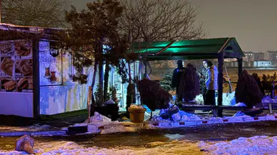 Babasının İş Yerini Kurşunladı! Firari Şahıs Aranıyor