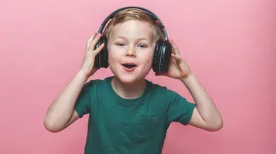 Gençlerde İşitme Kaybı Tehlikesi: Op. Dr. Barış Şapcı’dan Uyarı