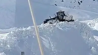 Görüntüler Nefes Kesti: Kar Kalınlığı 1.5 Metreye Ulaştı!