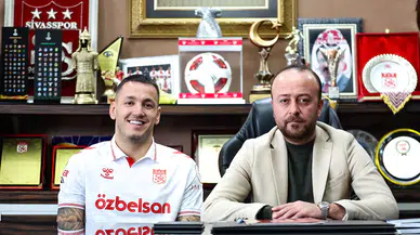 Rey Manaj Yeniden Sivasspor'da: 3.5 Yıllık Resmi İmzalar Atıldı