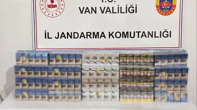 Van’da jandarmadan kaçakçılara büyük darbe! Binlerce paket sigara, ruhsatsız silahlar ele geçirildi