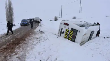 Sivas Valiliği, Yıldızeli’nde Yaşanan Servis Kazasıyla İlgili Açıklama Yaptı