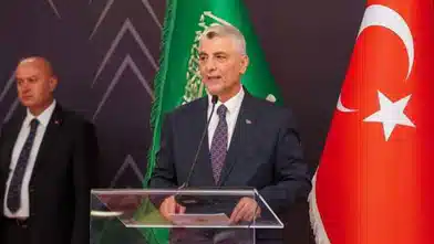 Bakan Bolat'tan İş Adamlarına "Türkiye'ye Yatırım" Çağrısı