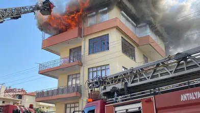 Anne ekmek almaya gitti, çocukları yangında mahsur kaldı