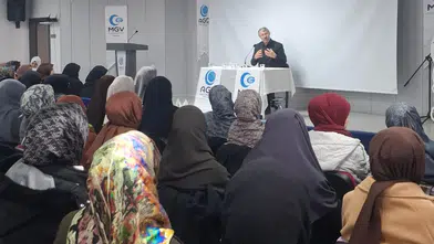 Yazar Muhammed Emin Yıldırım Sivas'ta Okurlarla Buluştu