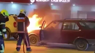 Mut’ta korkutan yangın! Park halindeki otomobil alev alev yandı