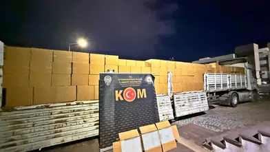 Yolda durdurulan tırda rekor kaçakçılık: 7,2 milyon makaron ele geçirildi