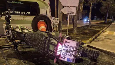 Gece yarısı feci çarpışma! Alkollü motosiklet sürücüsü ağır yaralı