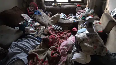 Yalnız adamın evinden 2 kamyon çöp çıktı! Korkunç manzara şoke etti